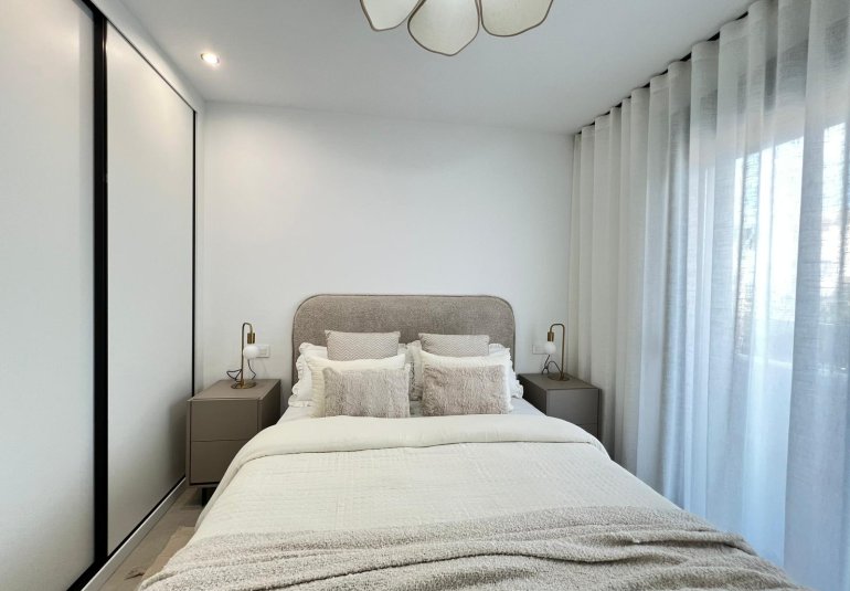 New Build - terraced -
Benferri