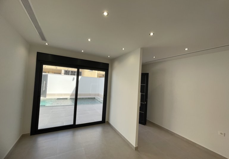 New Build - Townhouse -
Heredades