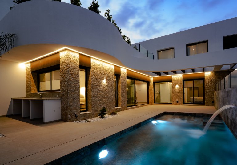 New Build - Townhouse -
Heredades