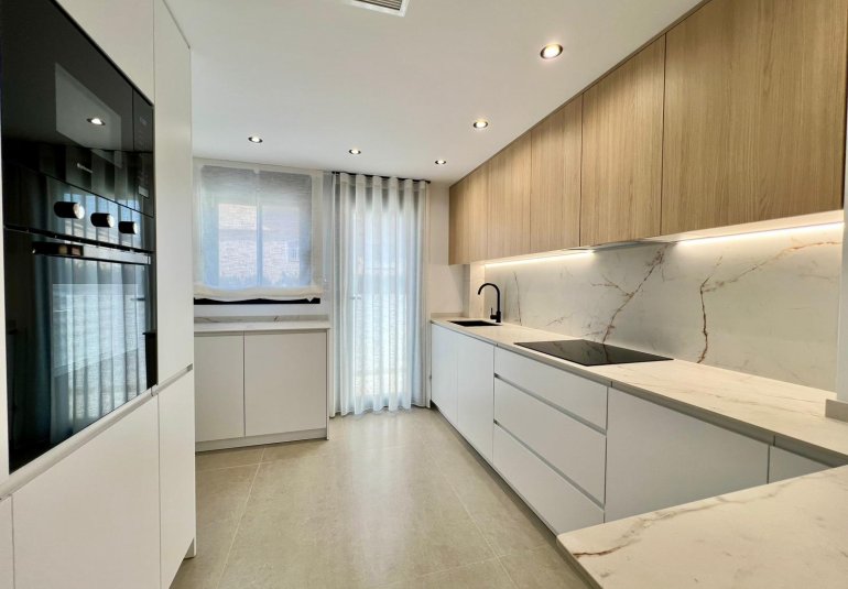 Nieuwbouw Woningen - Herenhuis -
Benferri