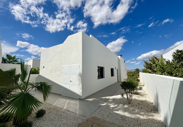 Nieuwbouw Woningen - Herenhuis -
Benijofar