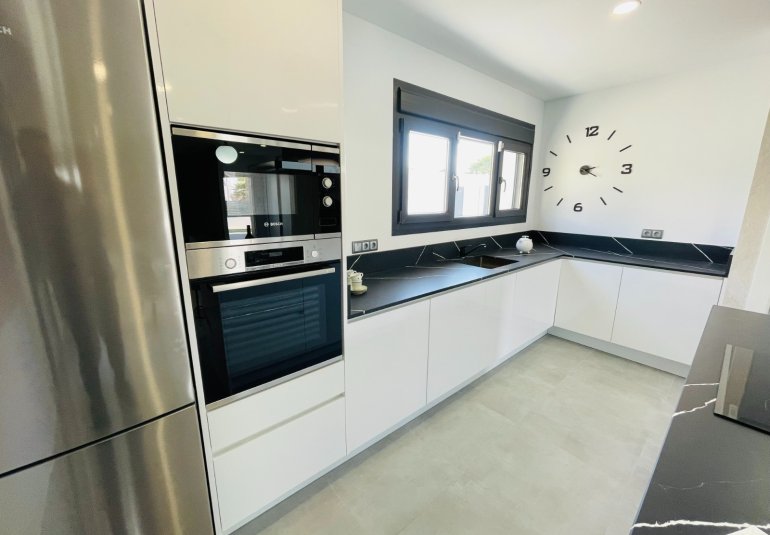 Nieuwbouw Woningen - Herenhuis -
Torrevieja