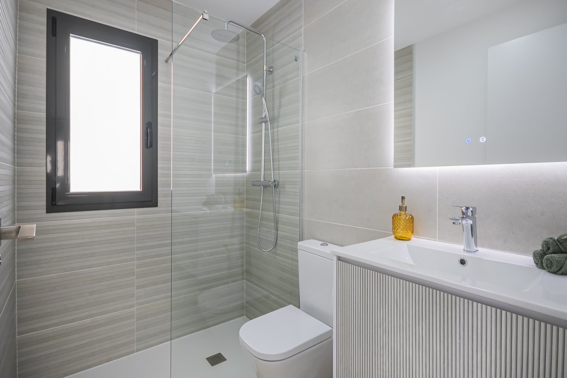 Nieuwbouw Woningen - Herenhuis -
Torrevieja