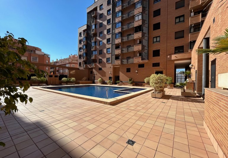 Nouvelle construction - Appartement -
Alicante (Alacant)