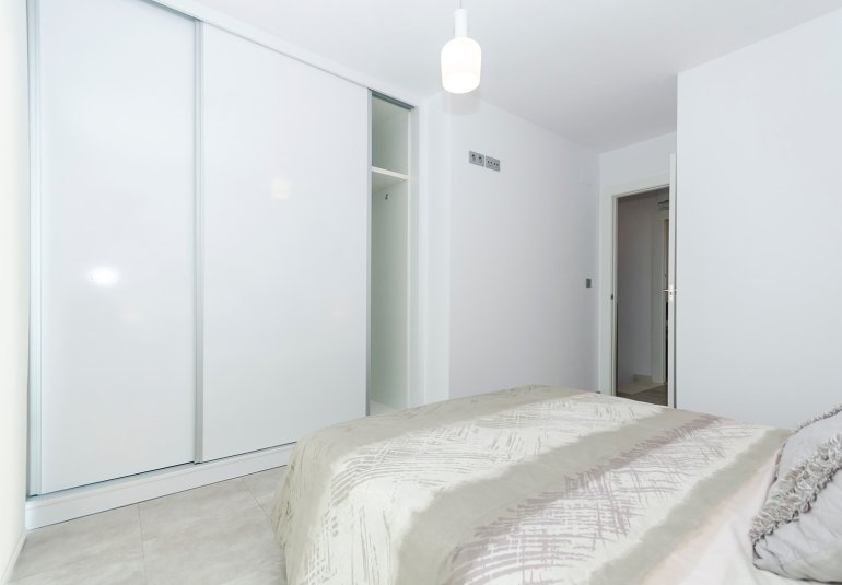 Obra nueva - Adosado -
Torrevieja