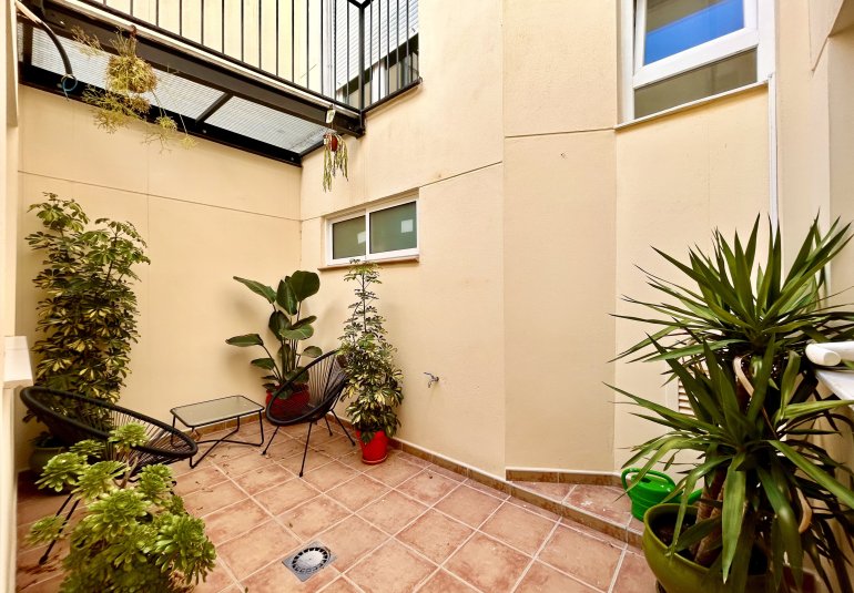 Obra nueva - Apartamento / piso -
Alicante (Alacant)