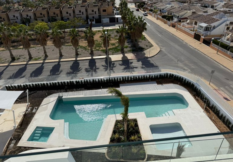 Obra nueva - Apartamento / piso -
Cabo Roig