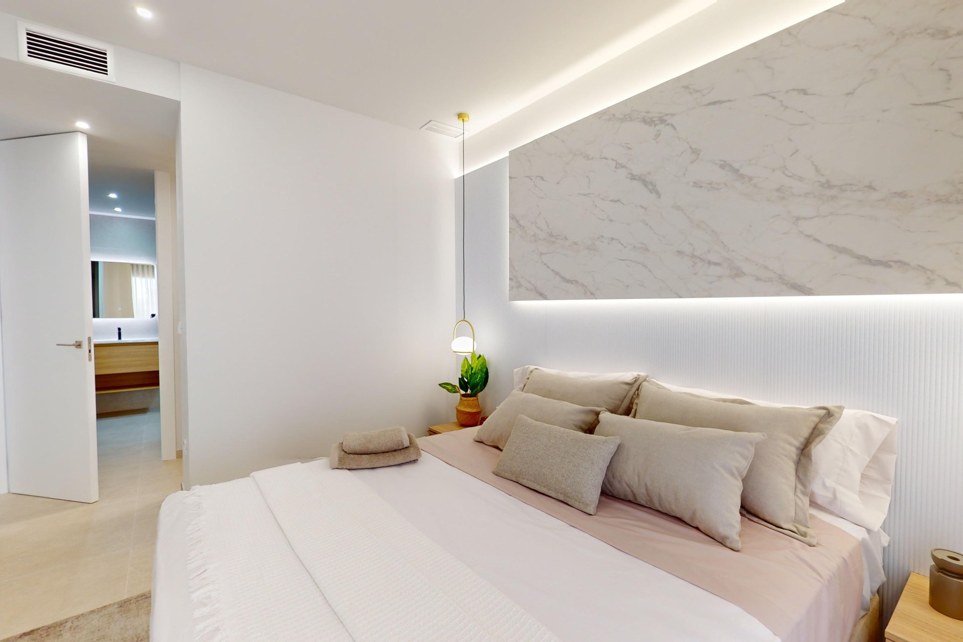 Obra nueva - Apartamento / piso -
Cabo Roig