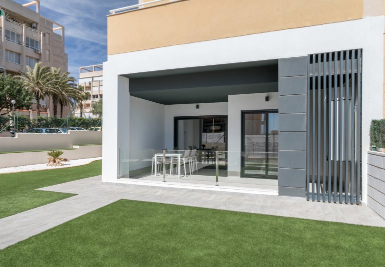Obra nueva - Apartamento / piso -
Torrevieja