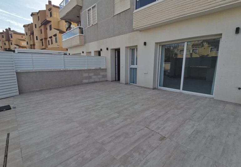 Obra nueva - Apartamento / piso -
Torrevieja