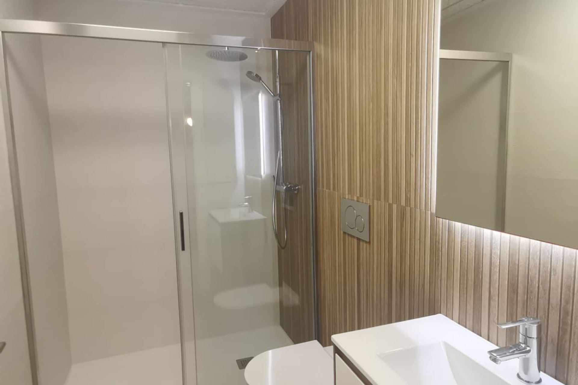 Obra nueva - Apartamento / piso -
Torrevieja