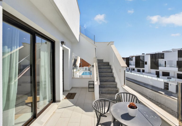 Obra nueva - Bungalow -
Pilar de la Horadada