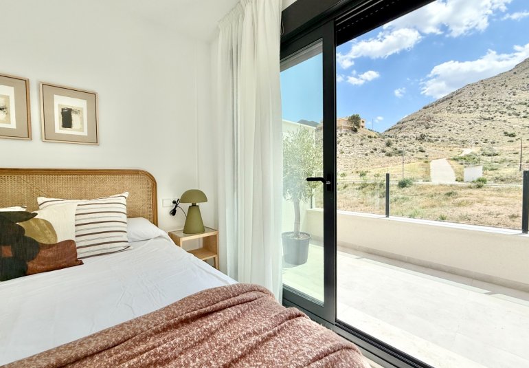 Obra nueva - low-bungalow -
Cox