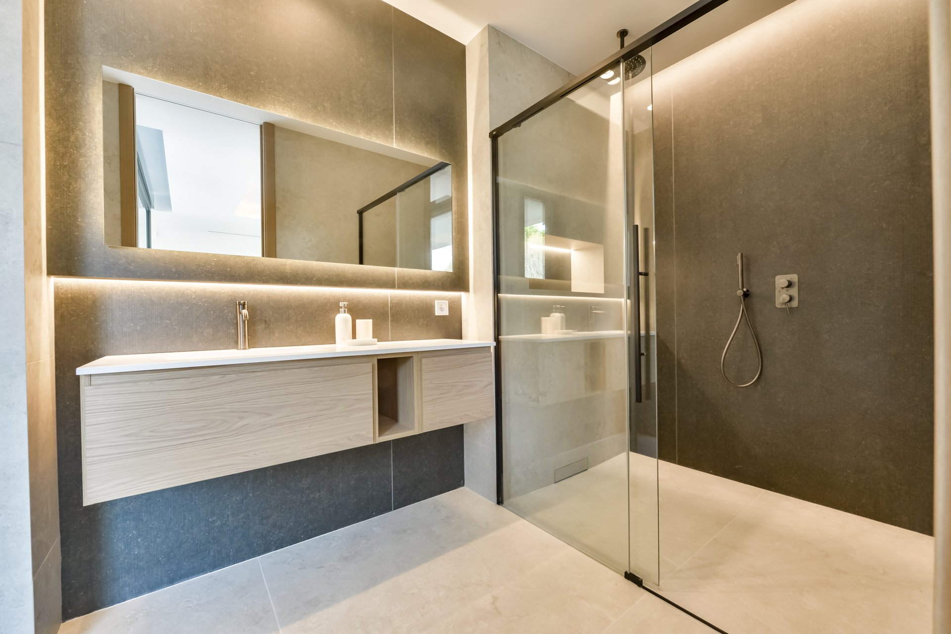 Obra nueva - Villa -
Altea