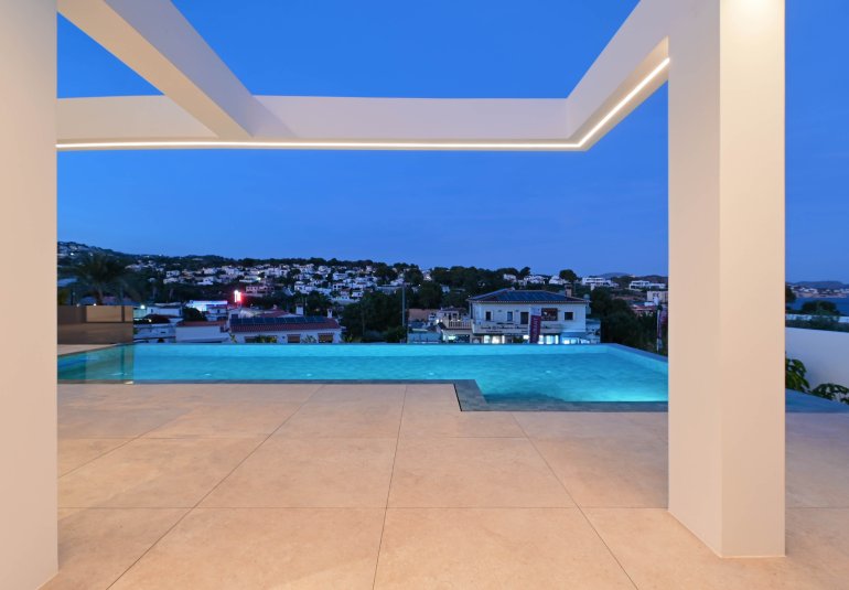 Obra nueva - Villa -
Benissa