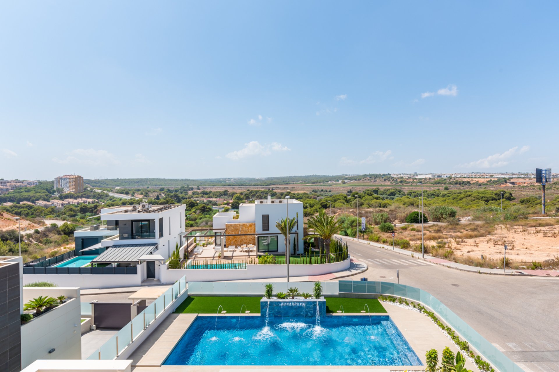 Obra nueva - Villa -
Dehesa de Campoamor
