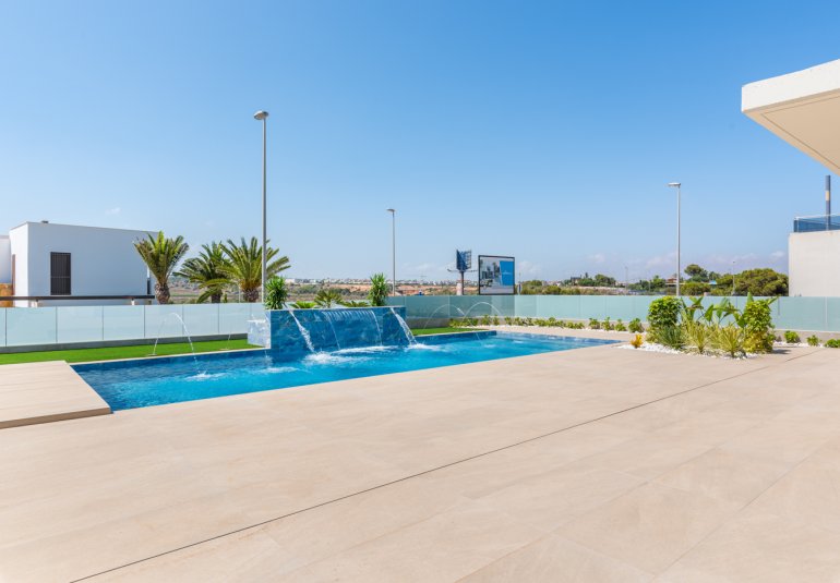 Obra nueva - Villa -
Dehesa de Campoamor