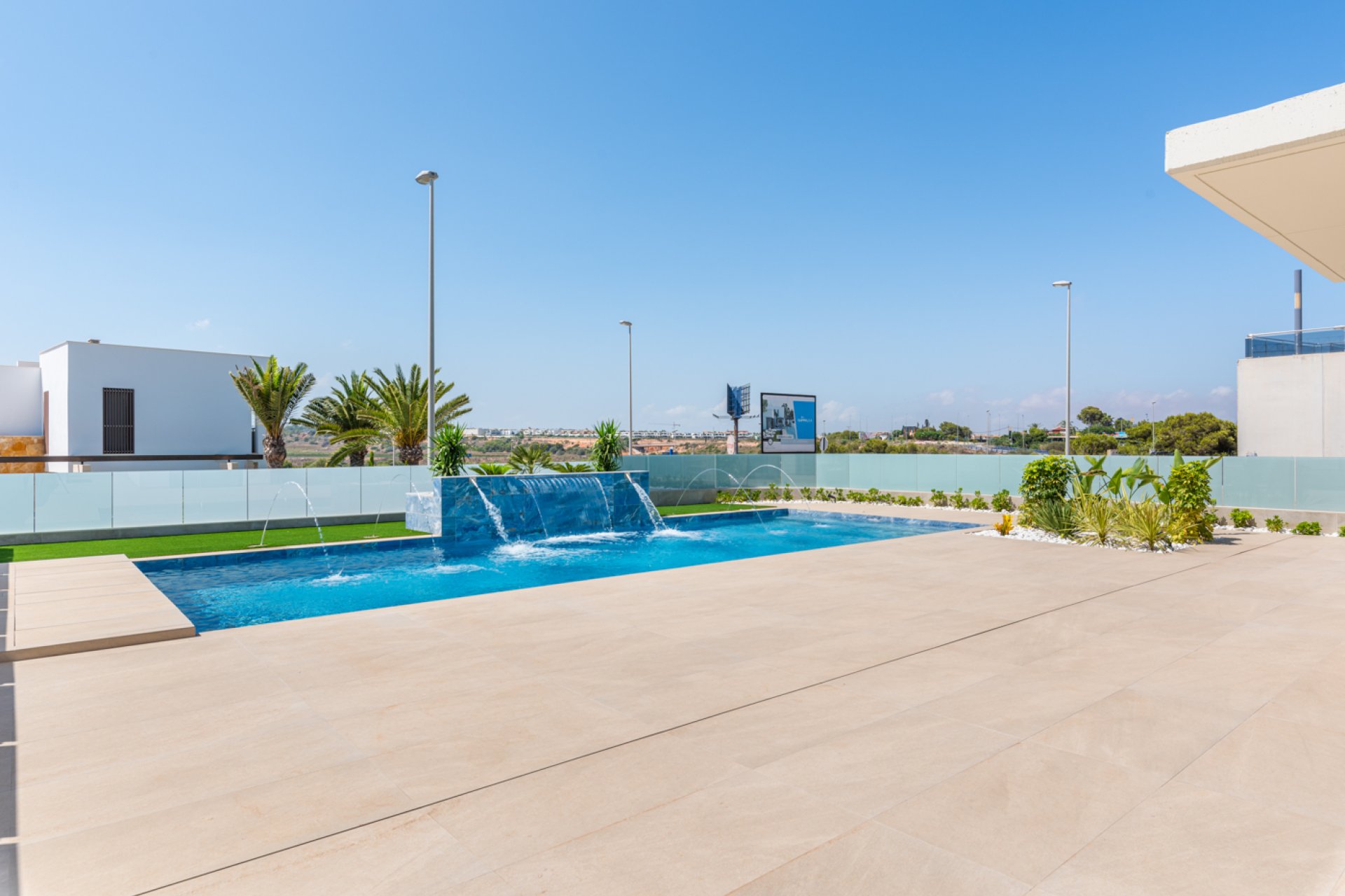 Obra nueva - Villa -
Dehesa de Campoamor