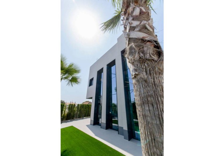 Obra nueva - Villa -
Dehesa de Campoamor