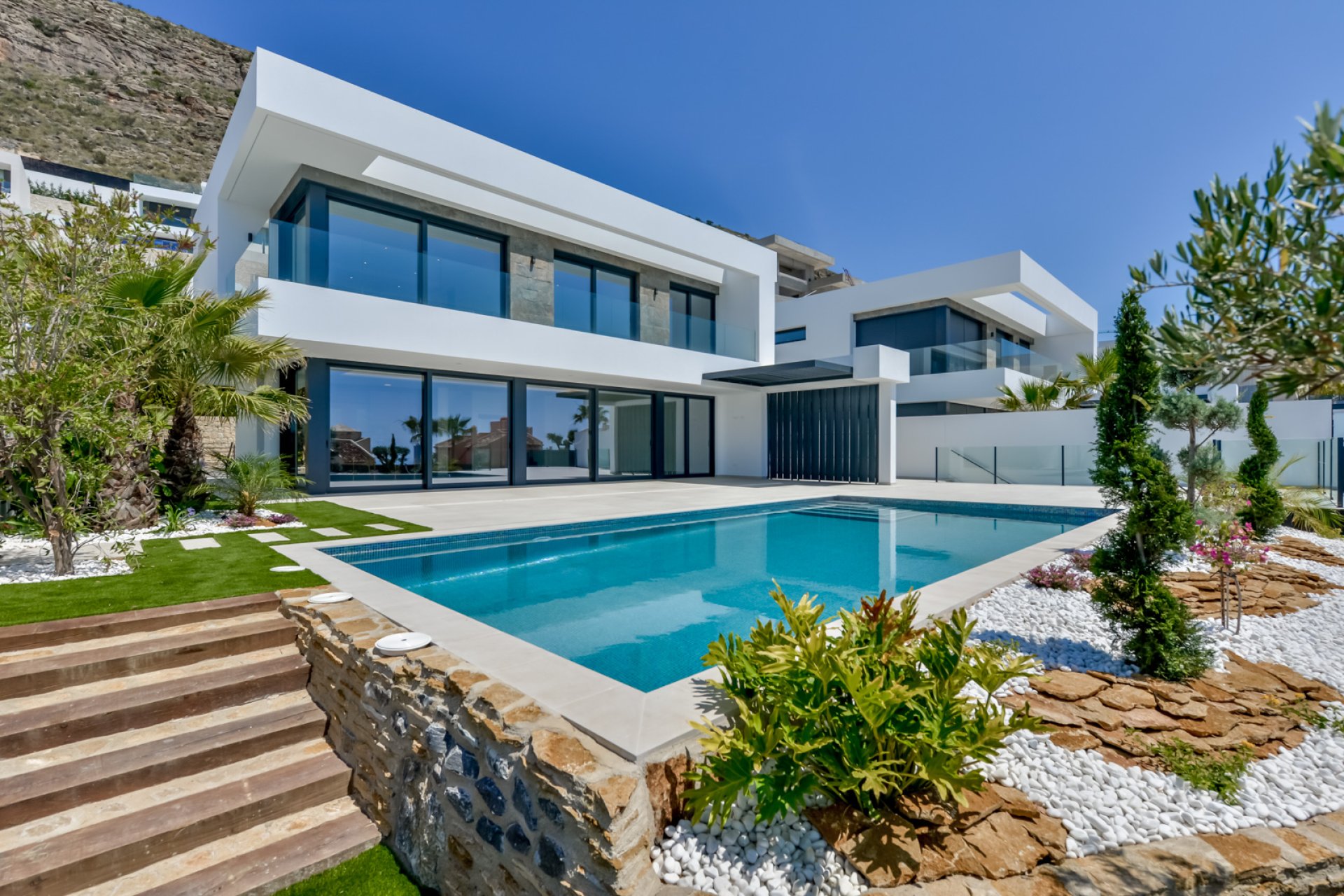 Obra nueva - Villa -
Finestrat