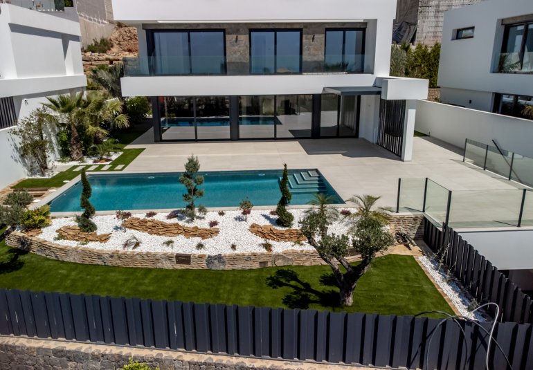 Obra nueva - Villa -
Finestrat