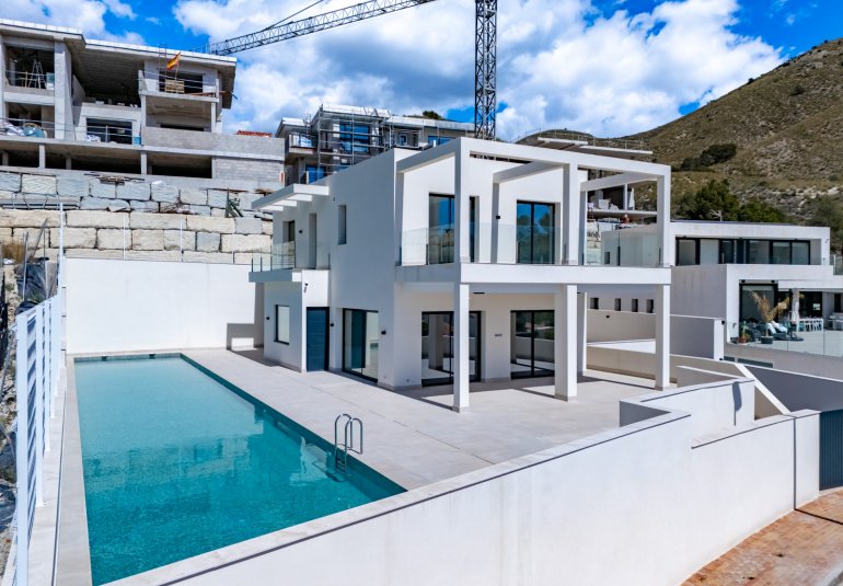Obra nueva - Villa -
Finestrat