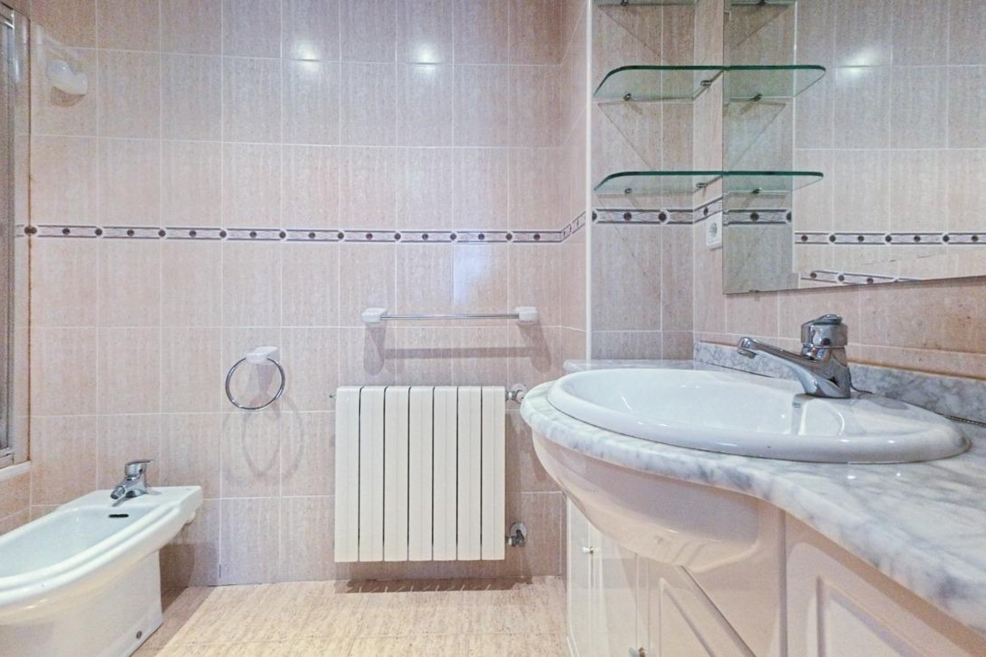 Resale - Apartment / flat -
Alfaz del Pi - Albir