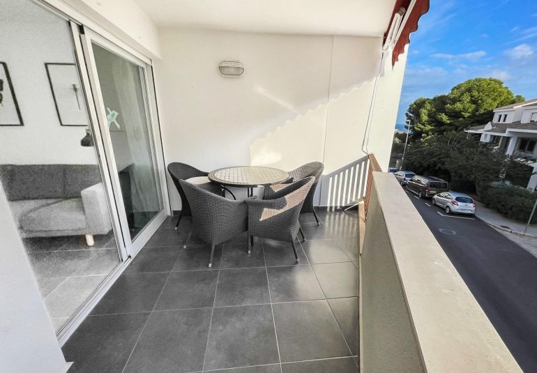 Resale - Apartment / flat -
Altea