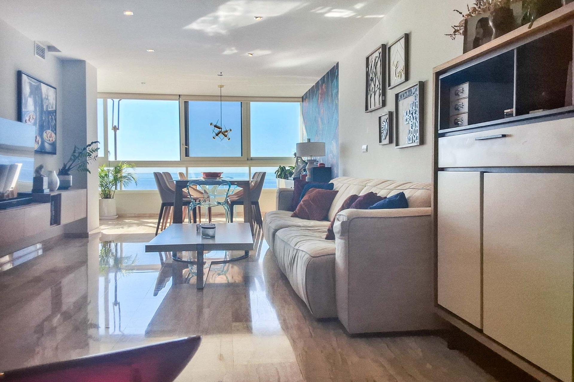 Resale - Apartment / flat -
Benidorm