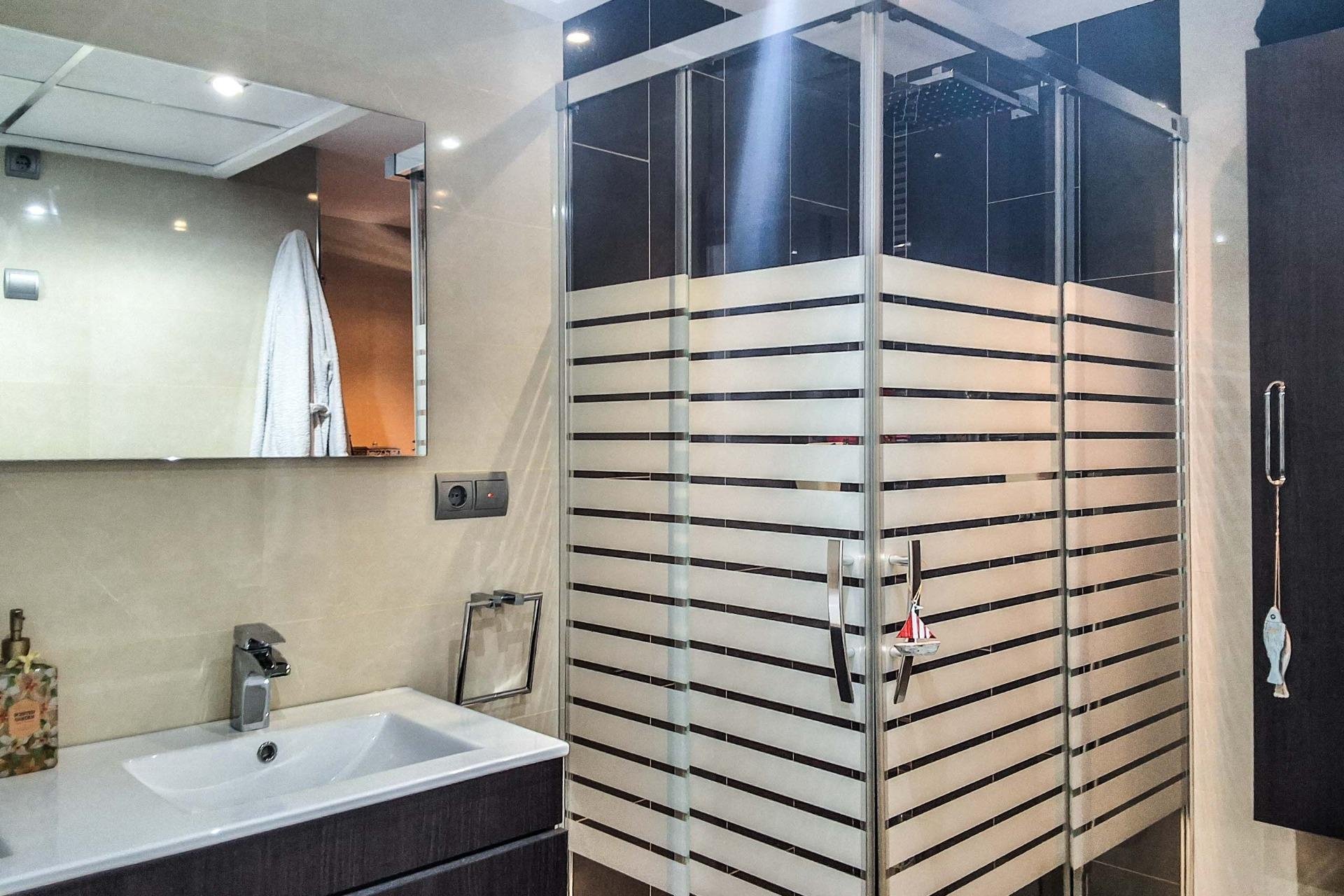 Resale - Apartment / flat -
Benidorm