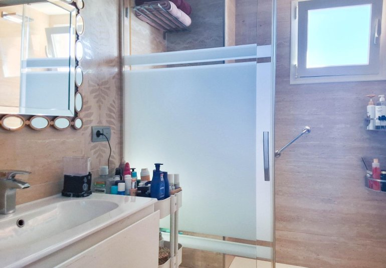 Resale - Apartment / flat -
Benidorm