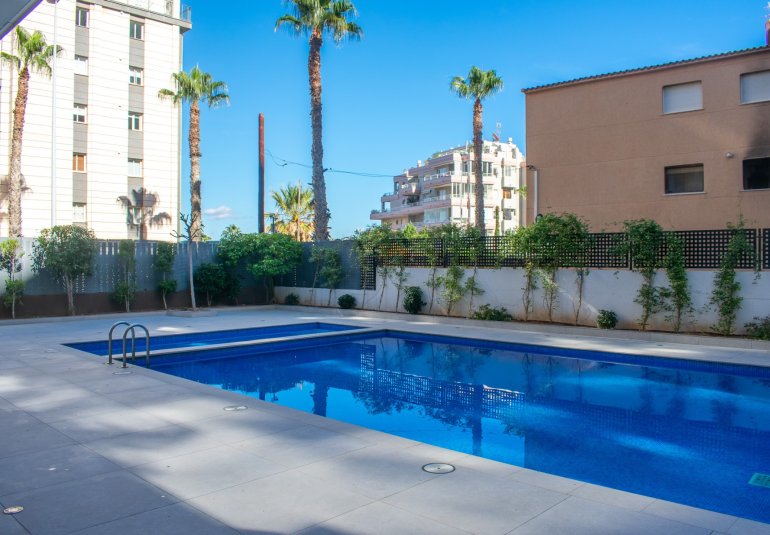 Resale - Apartment / flat -
Calpe - Zona Levante - Playa Fossa