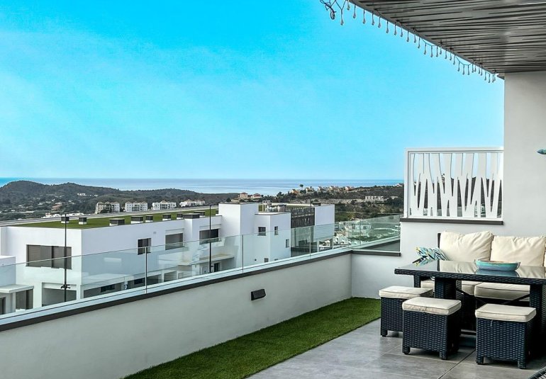Resale - Apartment / flat -
Finestrat