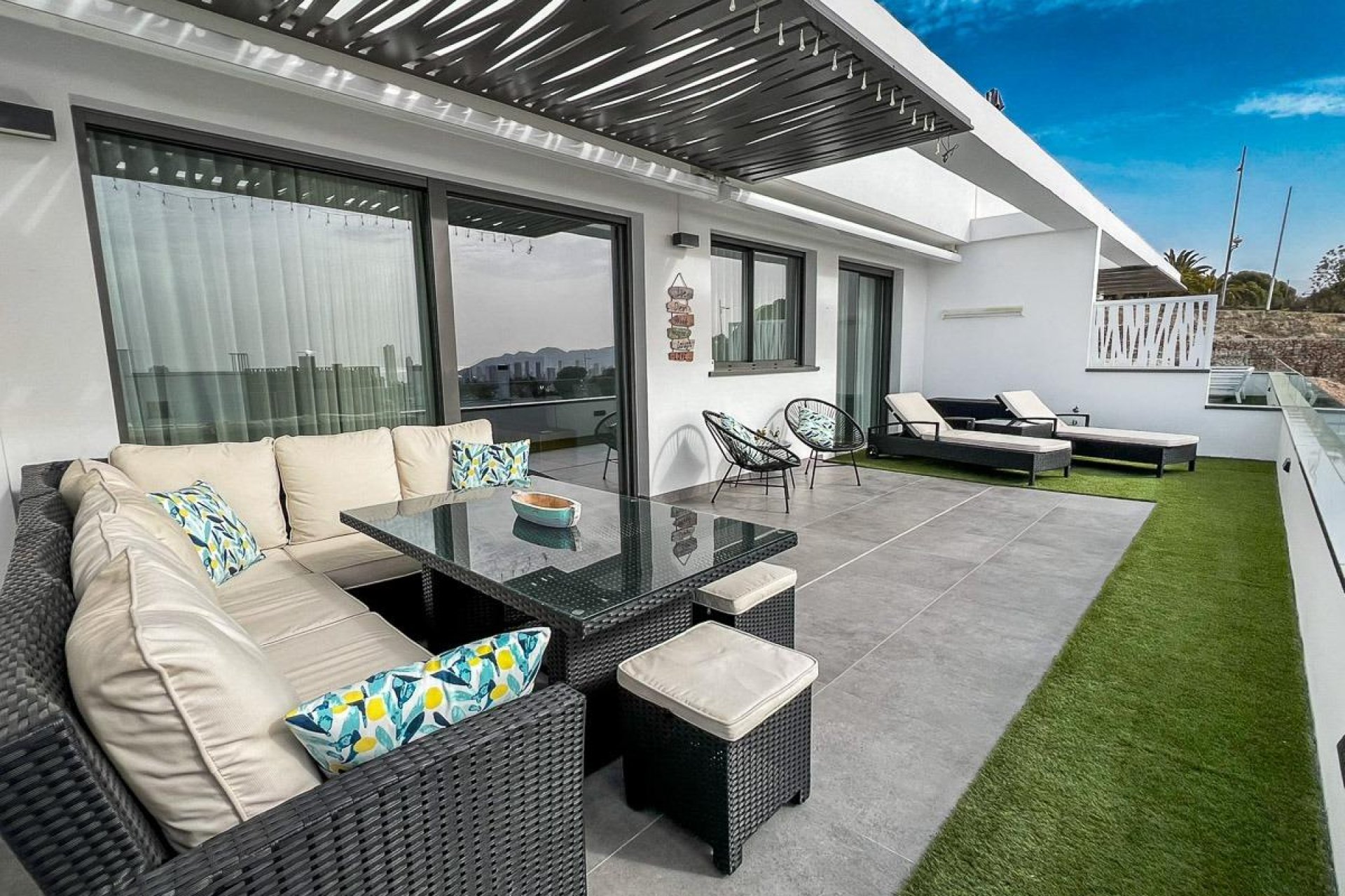 Resale - Apartment / flat -
Finestrat