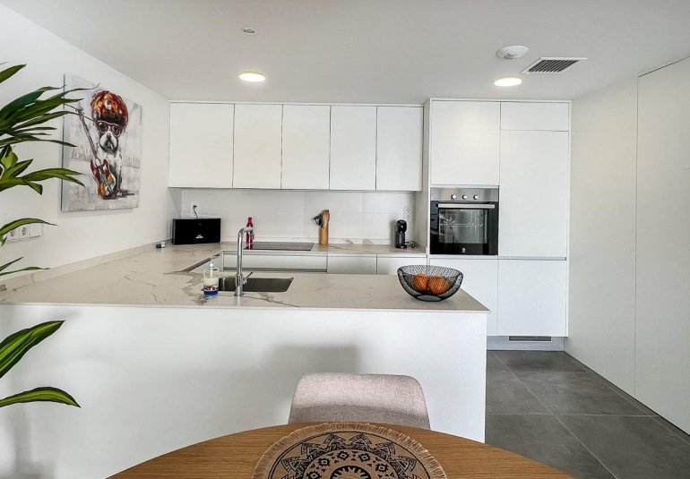 Resale - Apartment / flat -
Finestrat