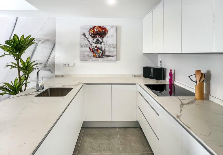Resale - Apartment / flat -
Finestrat