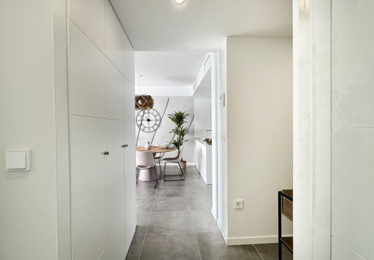 Resale - Apartment / flat -
Finestrat
