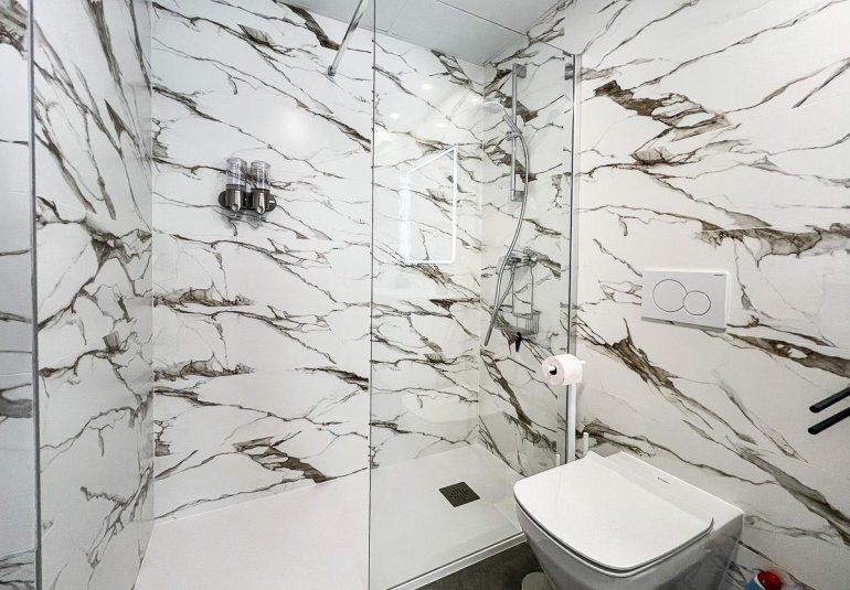 Resale - Apartment / flat -
Finestrat