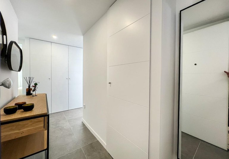 Resale - Apartment / flat -
Finestrat