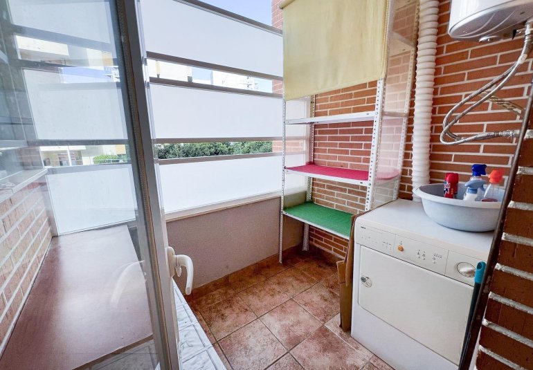 Resale - Apartment / flat -
Villajoyosa - Cala Villajoyosa