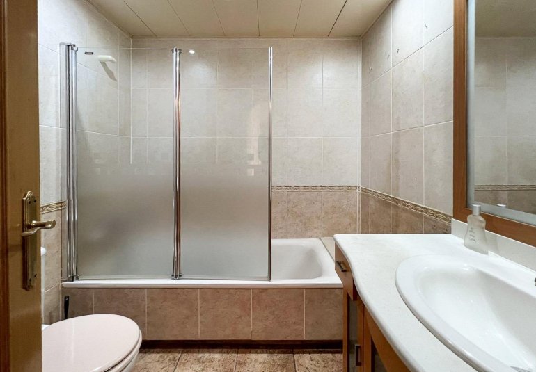 Resale - Apartment / flat -
Villajoyosa - Cala Villajoyosa