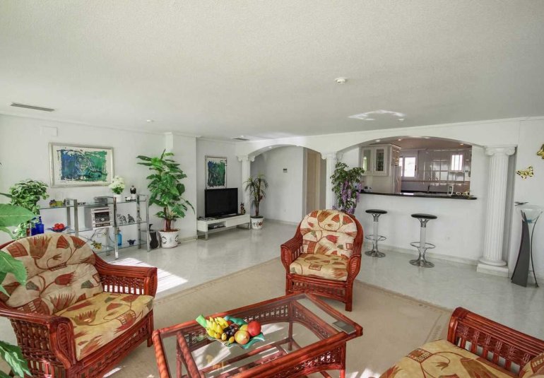 Resale - Apartment / flat -
Villajoyosa