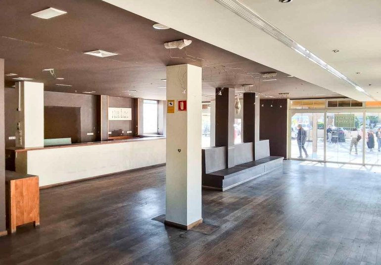 Resale - Commercial -
Altea