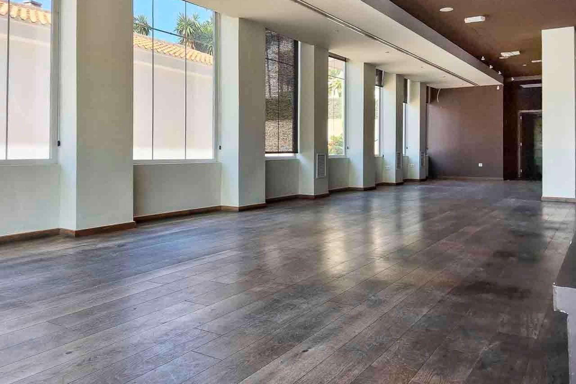 Resale - Commercial -
Altea