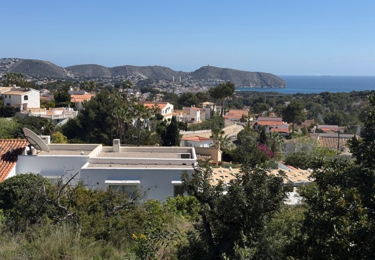 Resale - Land -
Moraira - Benimeit