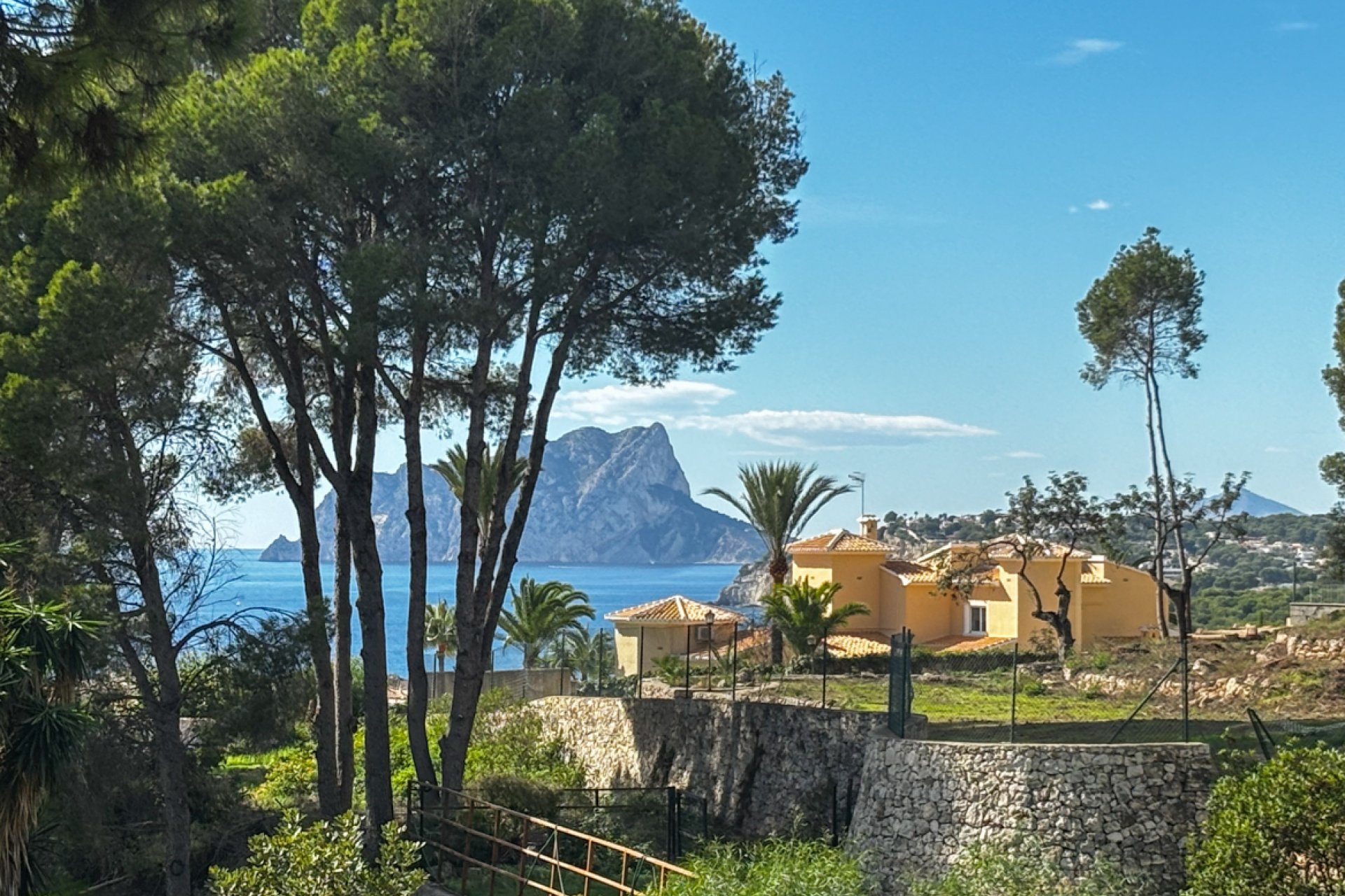 Resale - Land -
Moraira - Pla Del Mar