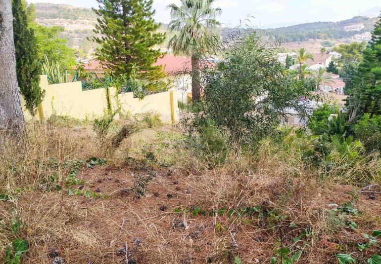 Resale - Plot / Land -
Alfaz del Pi