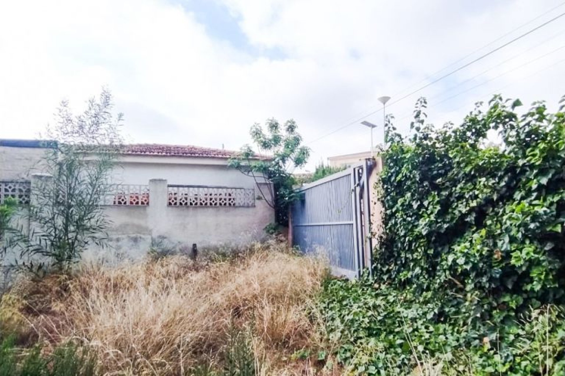 Resale - Plot / Land -
Alfaz del Pi