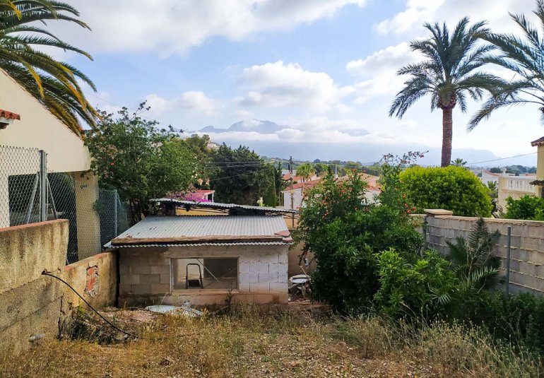 Resale - Plot / Land -
Alfaz del Pi