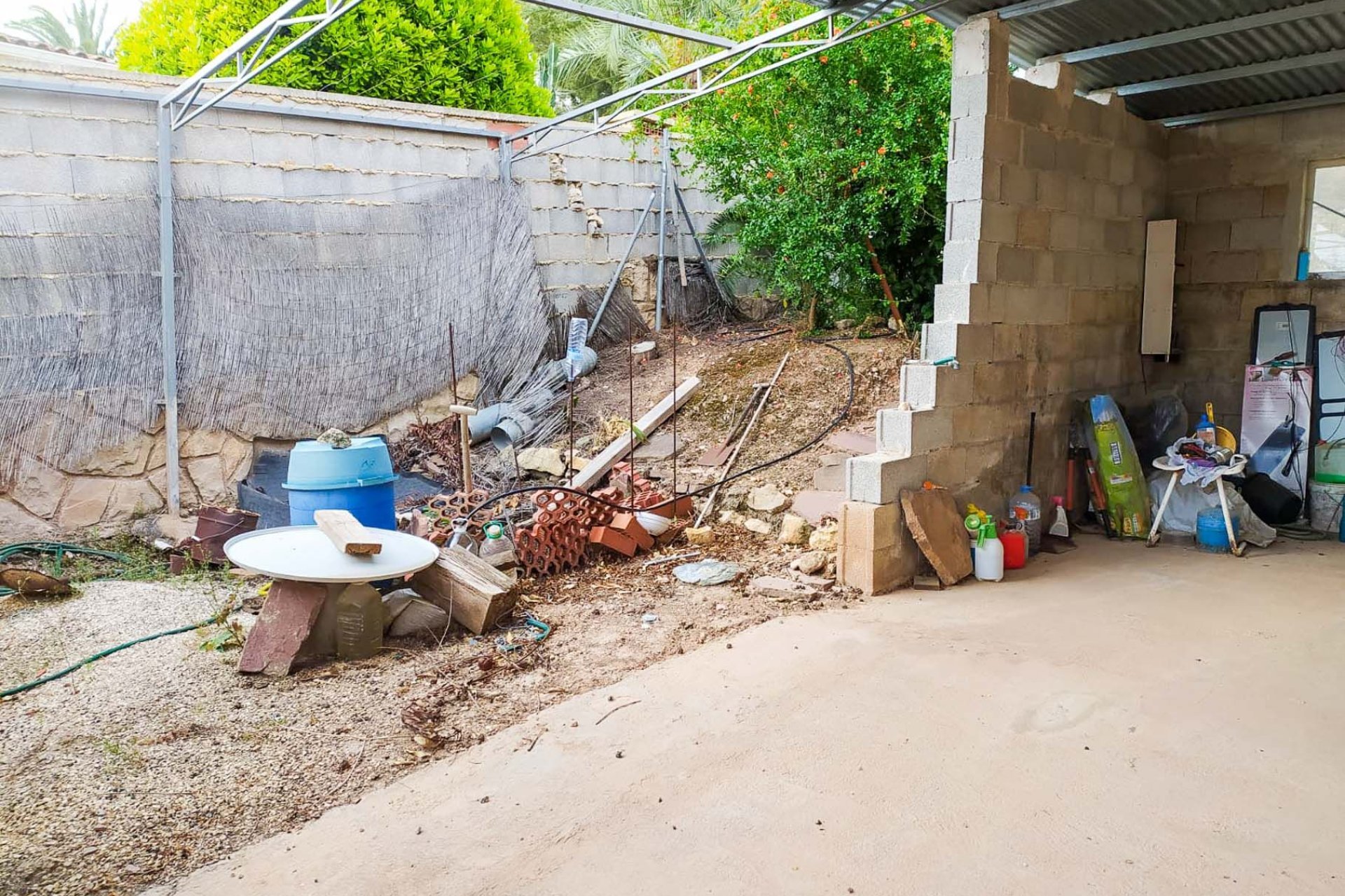 Resale - Plot / Land -
Alfaz del Pi